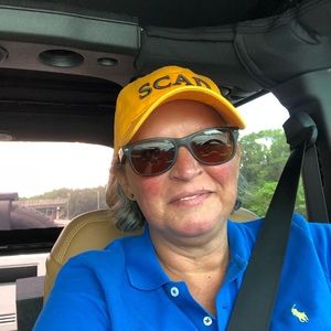 Meet your Posher, Mayra